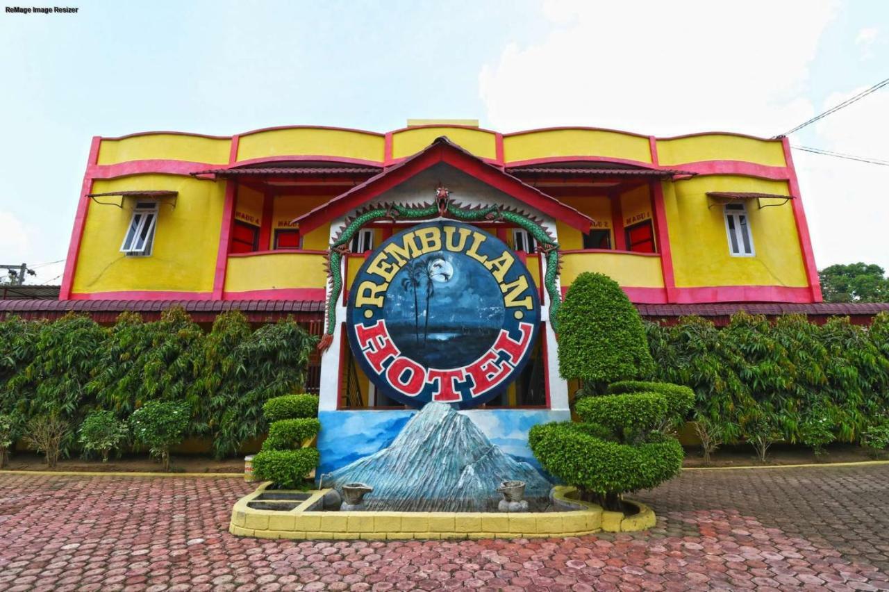 Hotel Rembulan Tebing Tinggi Exterior foto